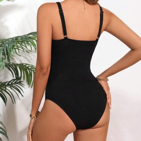 Beautiful Pregnancy One Piece Swimsuit M - Picture 3 of 9